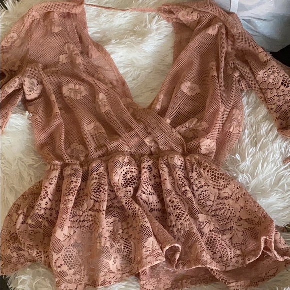 Top - Picture 2 of 2